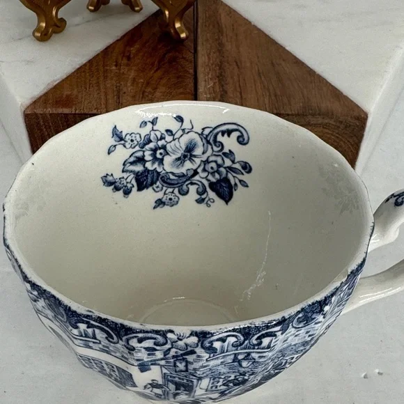 Johnson Brothers Coffee Cups and Saucers COACHING SCENES Regency Blue and White - Picture 3 of 11